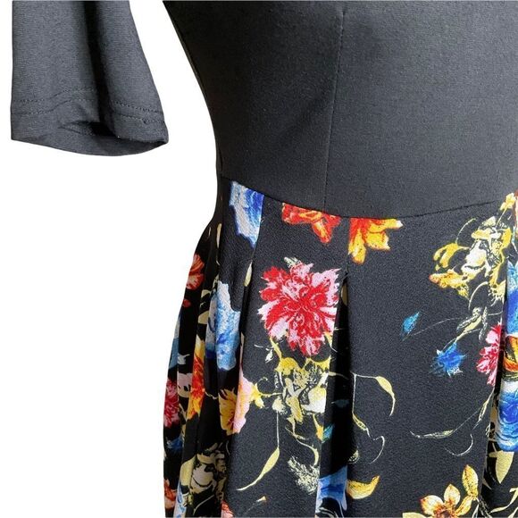 Oxiuli Women’s Dress Size S Fashion Fitted Waist Knit Black Floral - Picture 3 of 16